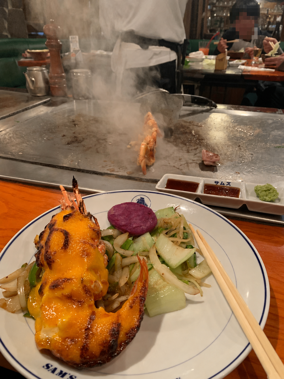 サムズ マウイ国際通り店の鉄板焼きで提供されたロブスター