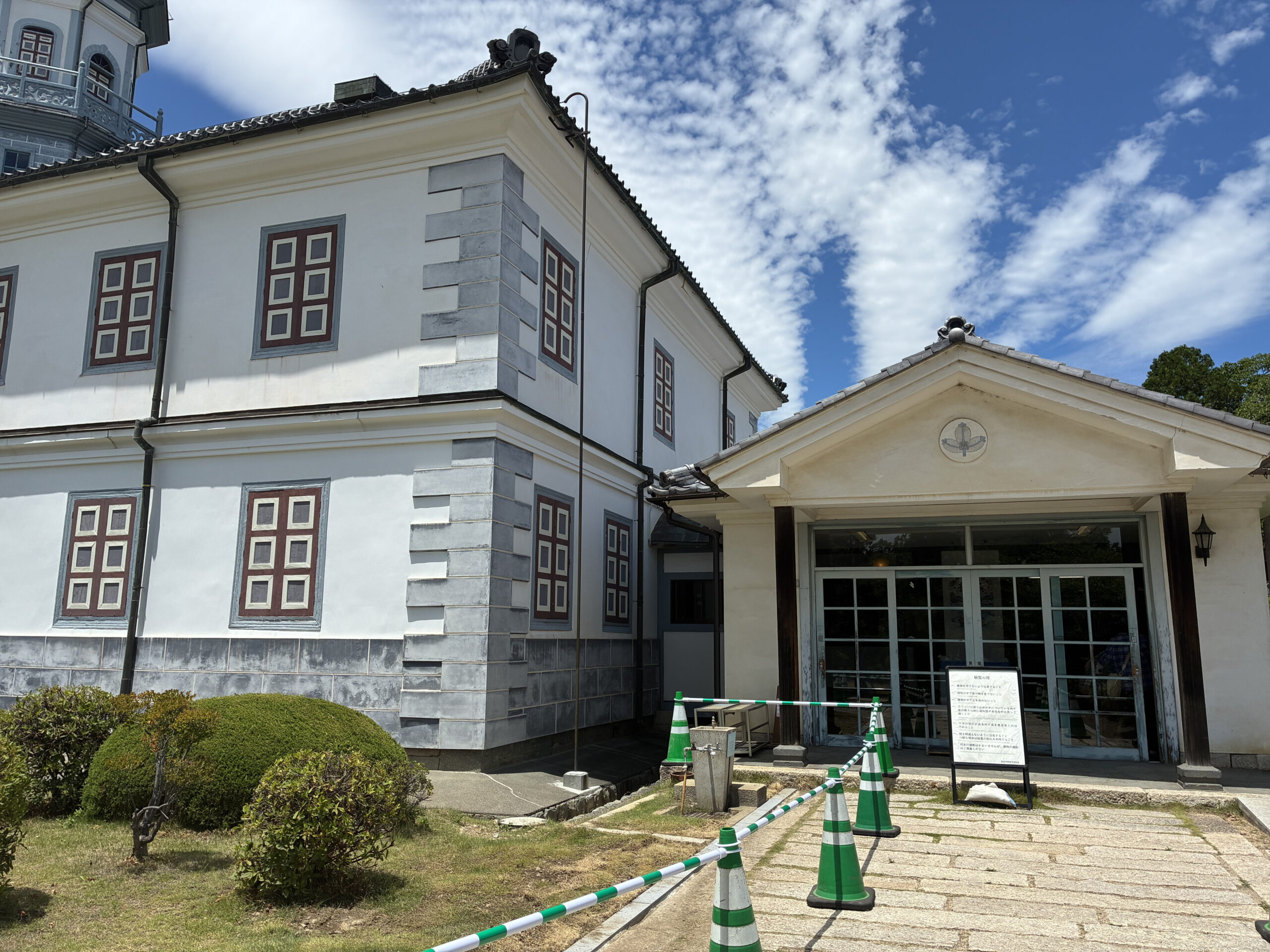 国宝旧開智学校校舎の見学入口